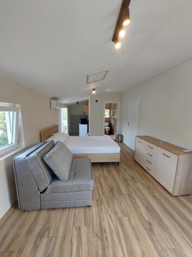 Superb Apartments Virpazar Ngoại thất bức ảnh