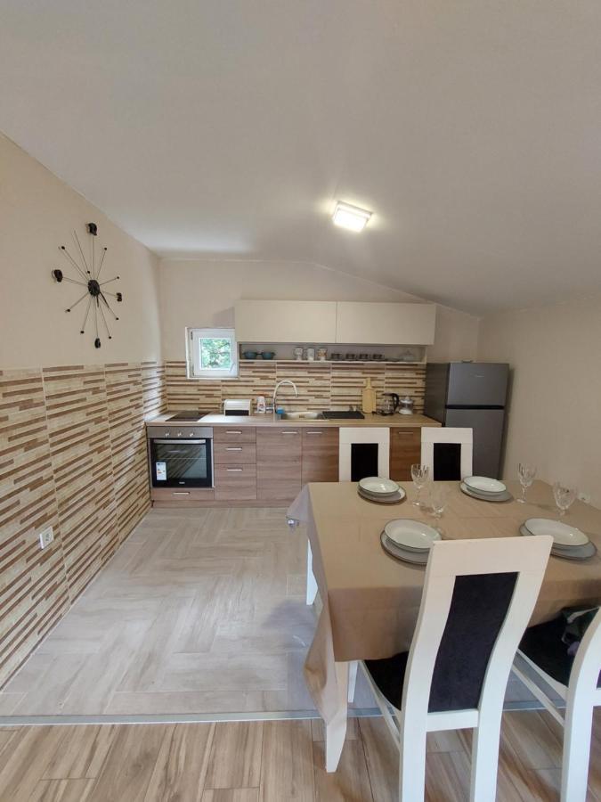 Superb Apartments Virpazar Ngoại thất bức ảnh