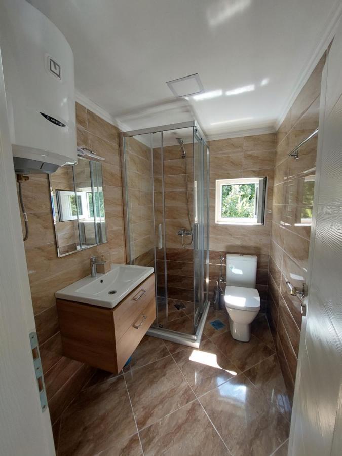 Superb Apartments Virpazar Ngoại thất bức ảnh